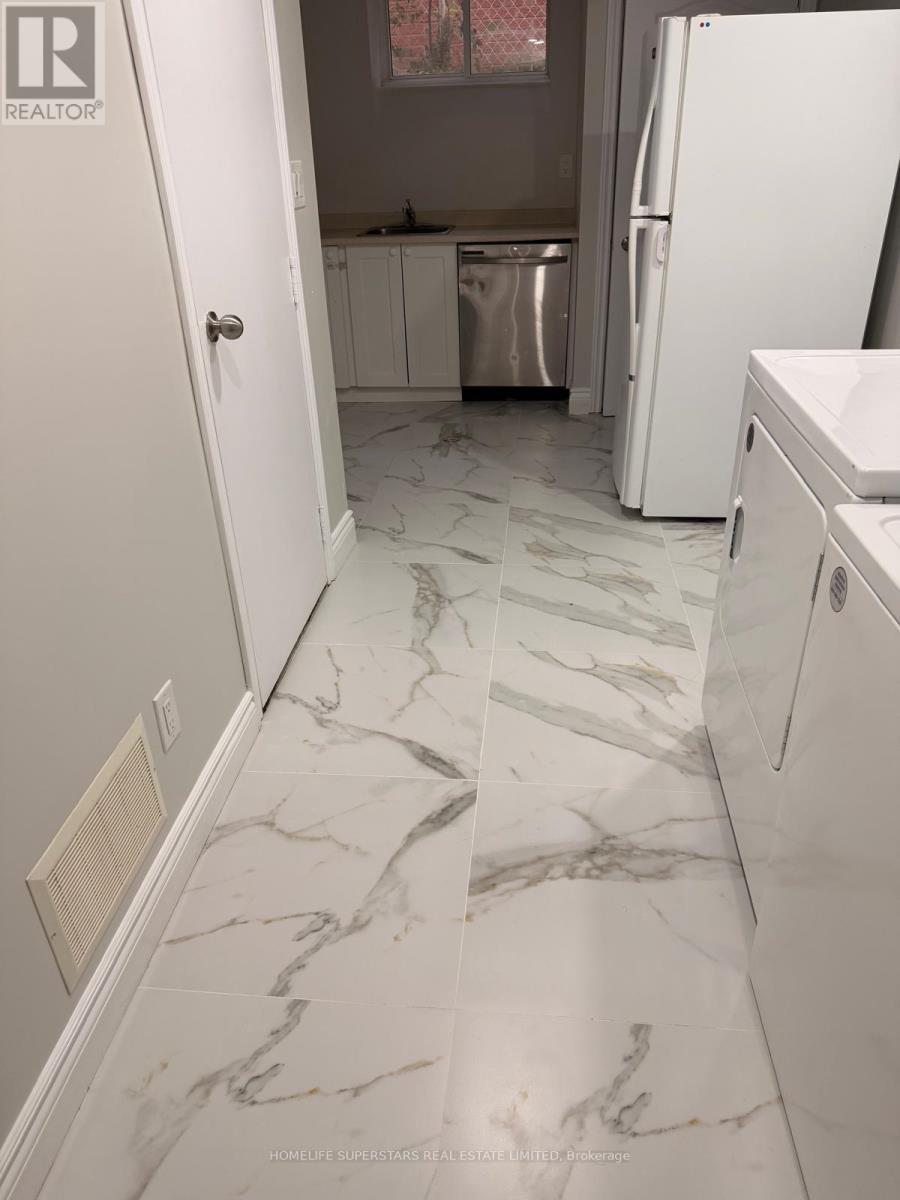 2 Hoddle Crescent, Kitchener, Ontario  N2N 2N2 - Photo 13 - X13805358