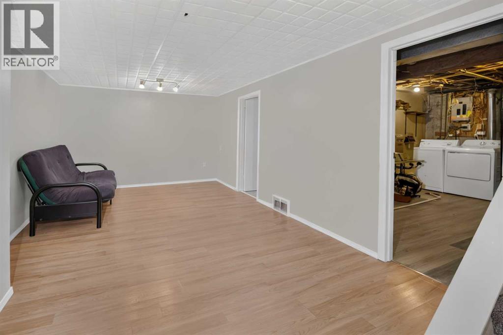 207 Penworth Drive Se, Calgary, Alberta  T2A 5E2 - Photo 30 - A2345390