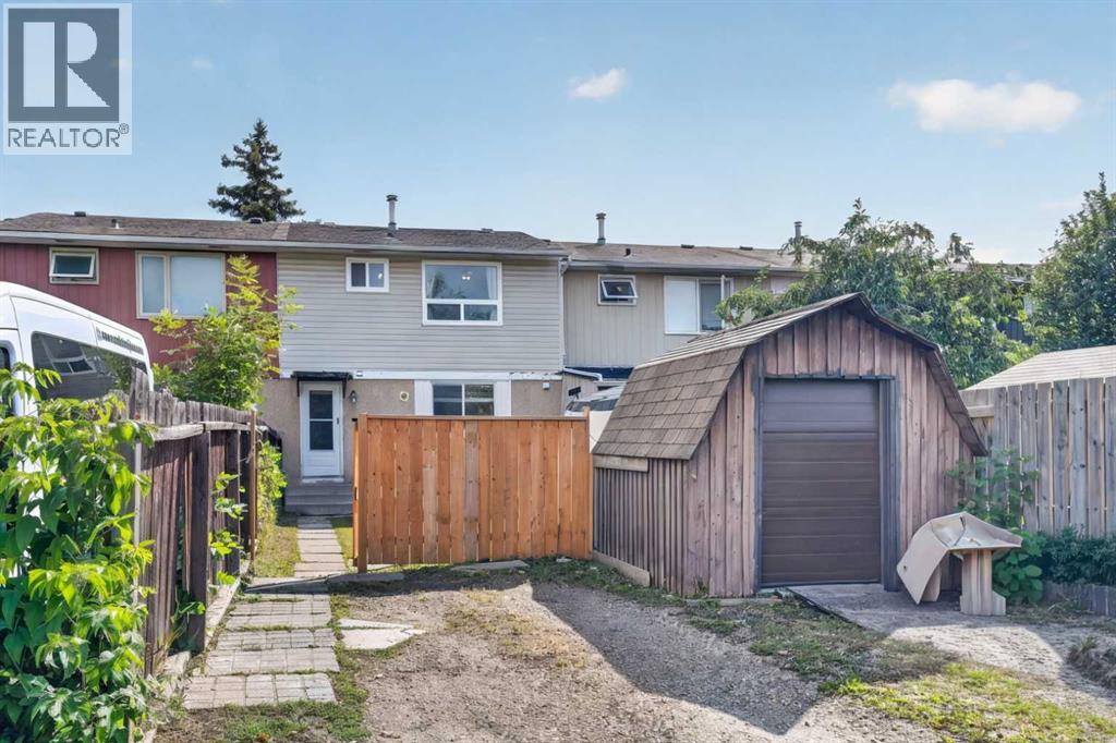 207 Penworth Drive Se, Calgary, Alberta  T2A 5E2 - Photo 41 - A2345390