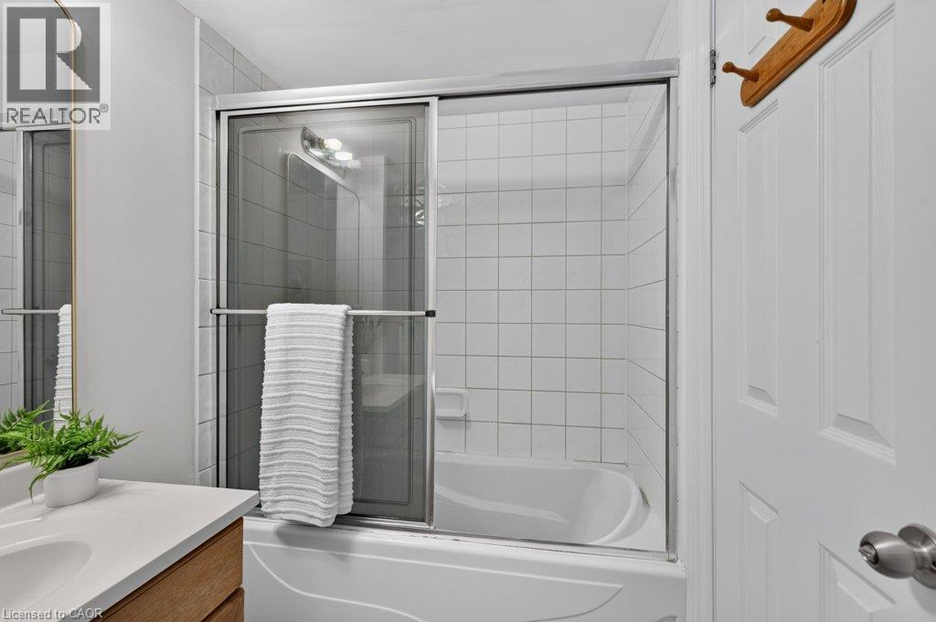 67 Grandridge Crescent, Guelph, Ontario  N1H 8G3 - Photo 32 - 40864853