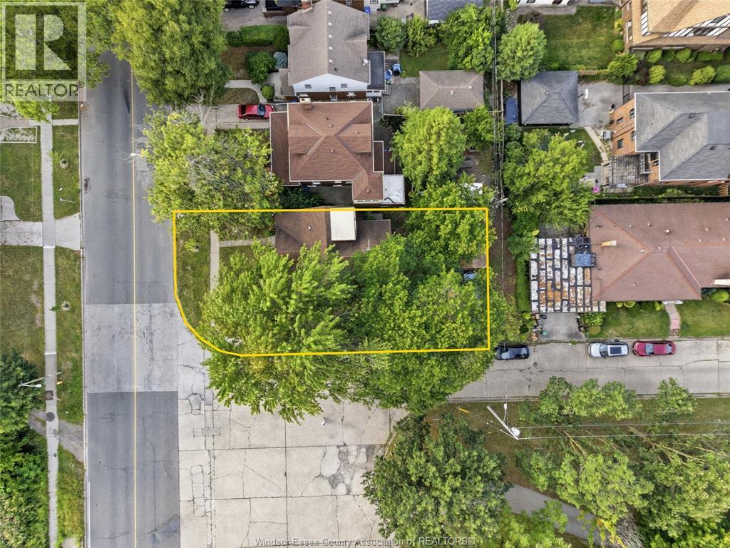 2292 Dougall Avenue, Windsor, Ontario  N8X 1S8 - Photo 4 - 26023037