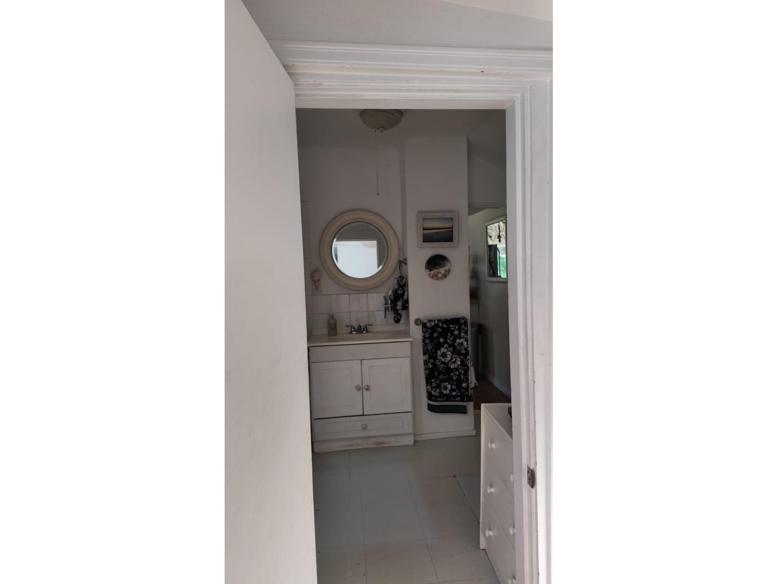 932 Habgood Street, White Rock, British Columbia  V4B 4W6 - Photo 7 - R3165256