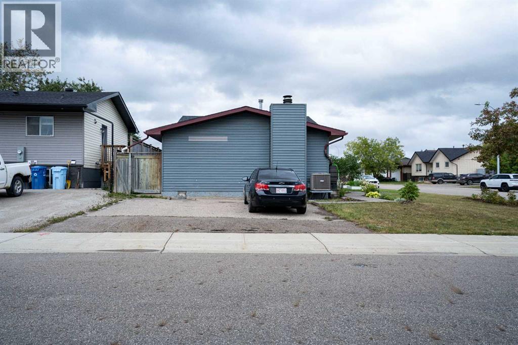 178 Cardinal Drive, Fort Mcmurray, Alberta  T9K 1H5 - Photo 3 - A2345011