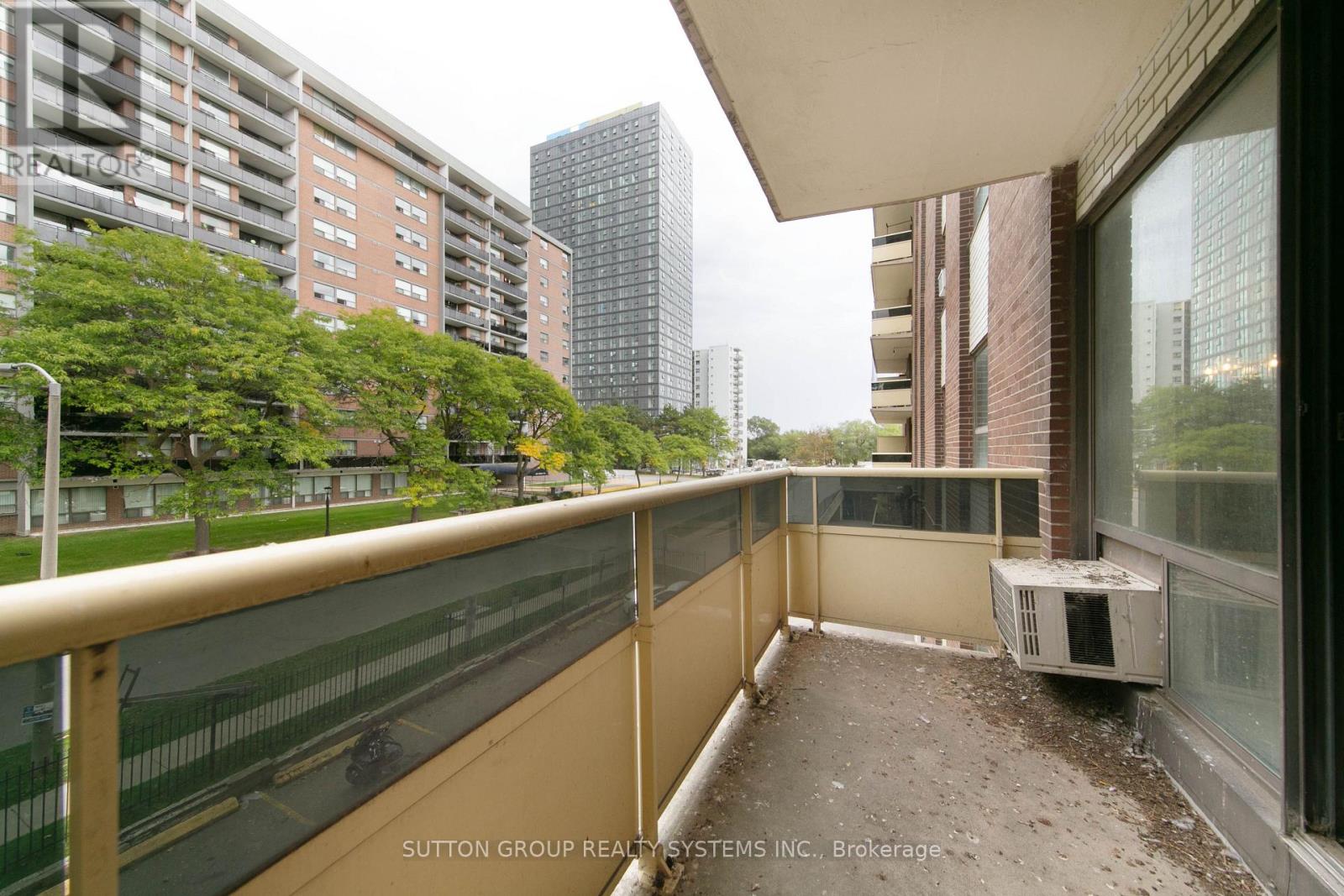 209 - 921 Midland Avenue, Toronto, Ontario  M1K 4G2 - Photo 11 - E13805382