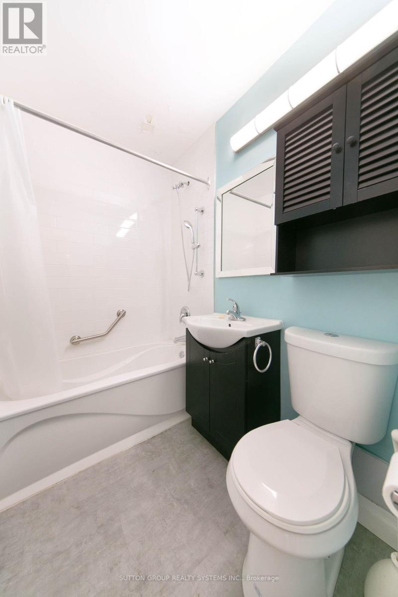 209 - 921 Midland Avenue, Toronto, Ontario  M1K 4G2 - Photo 17 - E13805382