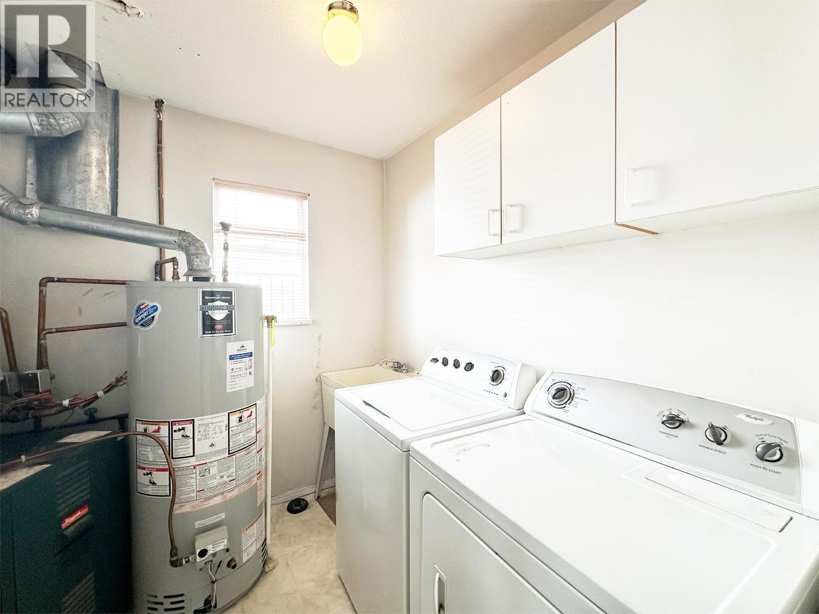 7674 Hilda Street, Burnaby, British Columbia  V3N 3H7 - Photo 5 - R3167448