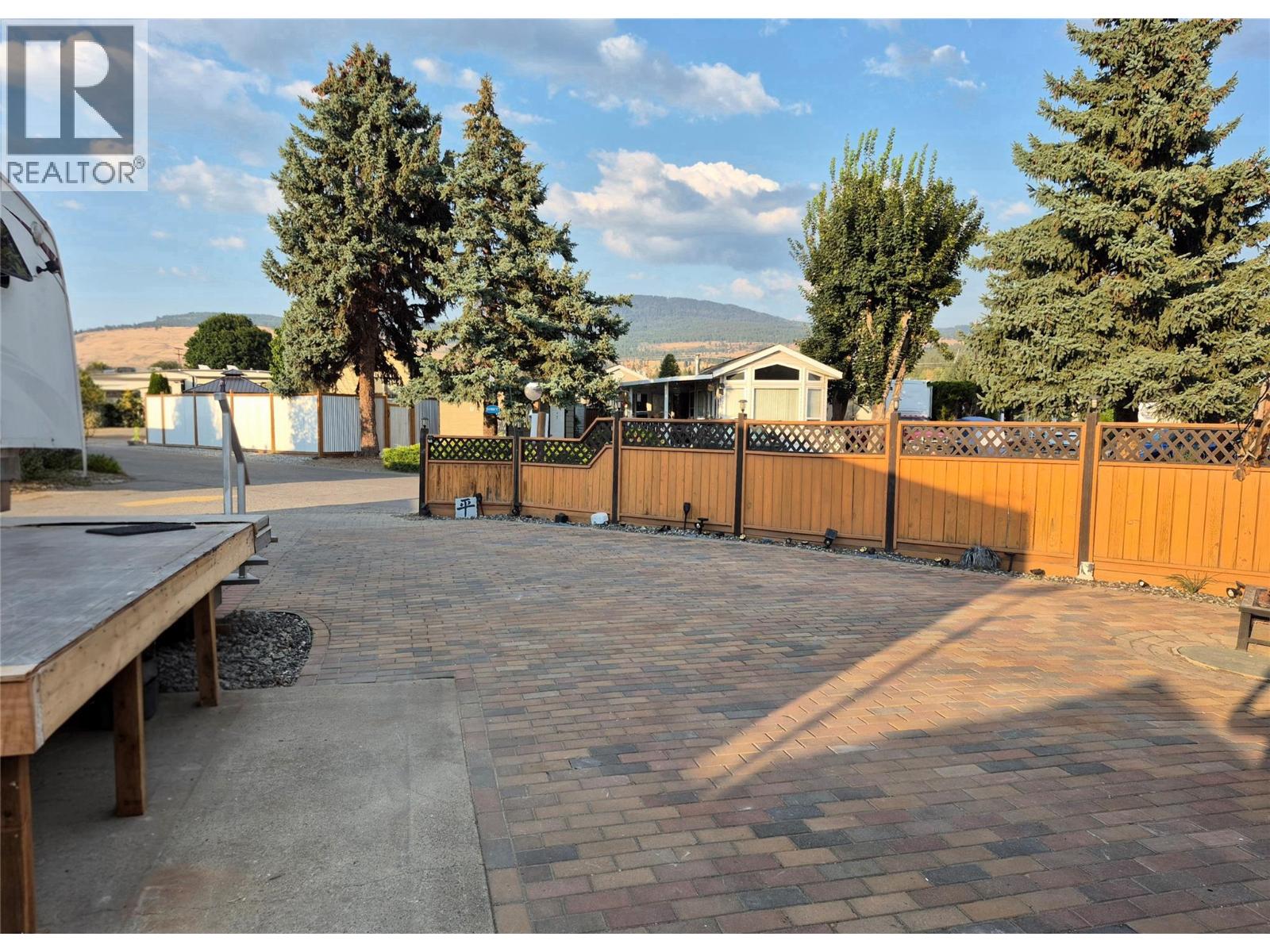 415 Commonwealth Road Unit# 155, Kelowna, British Columbia  V4V 1P4 - Photo 2 - 10397308