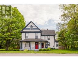 13435 LOYALIST PARKWAY, Prince Edward County, Ontario