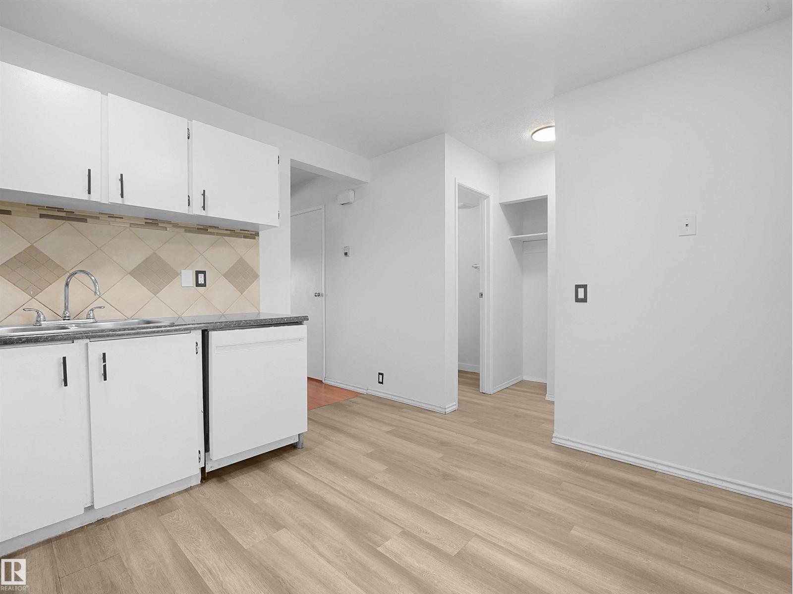 #22 13833 30 St NW, Edmonton, Alberta  T5Y 2B2 - Photo 11 - E4509513