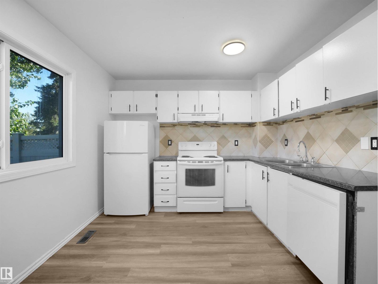 #22 13833 30 St NW, Edmonton, Alberta  T5Y 2B2 - Photo 9 - E4509513