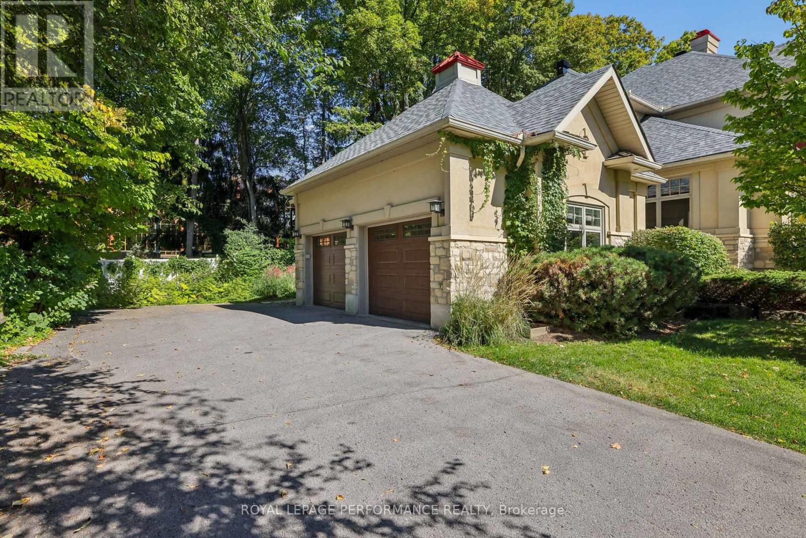29 Mackinnon Road, Ottawa, Ontario  K1M 0G4 - Photo 3 - X13805422