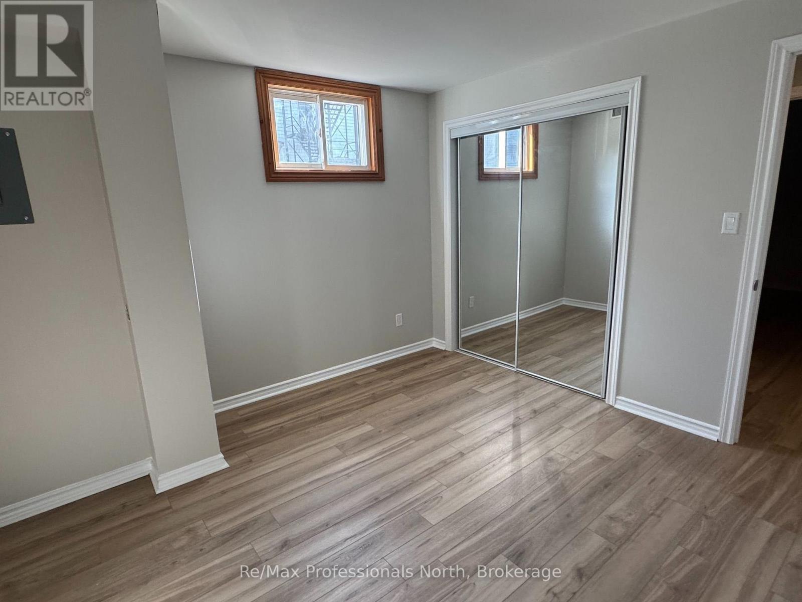141 Hotchkiss Street, Gravenhurst, Ontario  P1P 1H6 - Photo 8 - X13805410