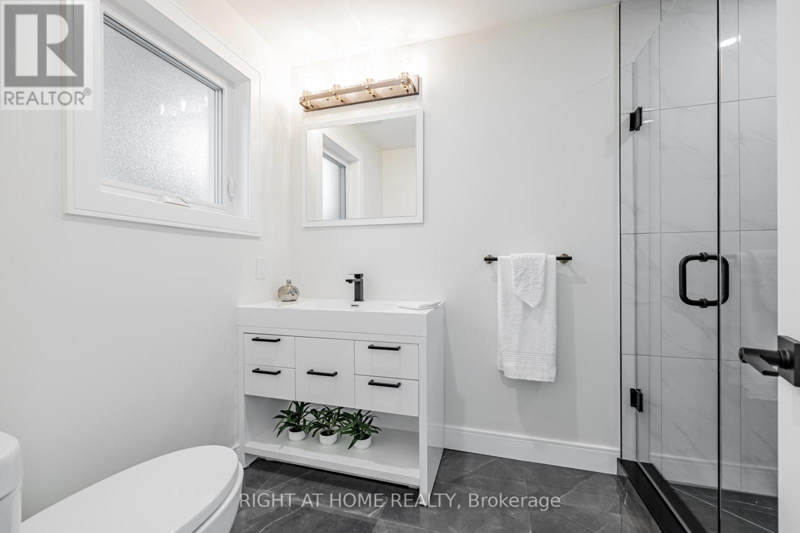 690 Hillman Crescent, Mississauga, Ontario  L4Y 2H9 - Photo 20 - W13805412