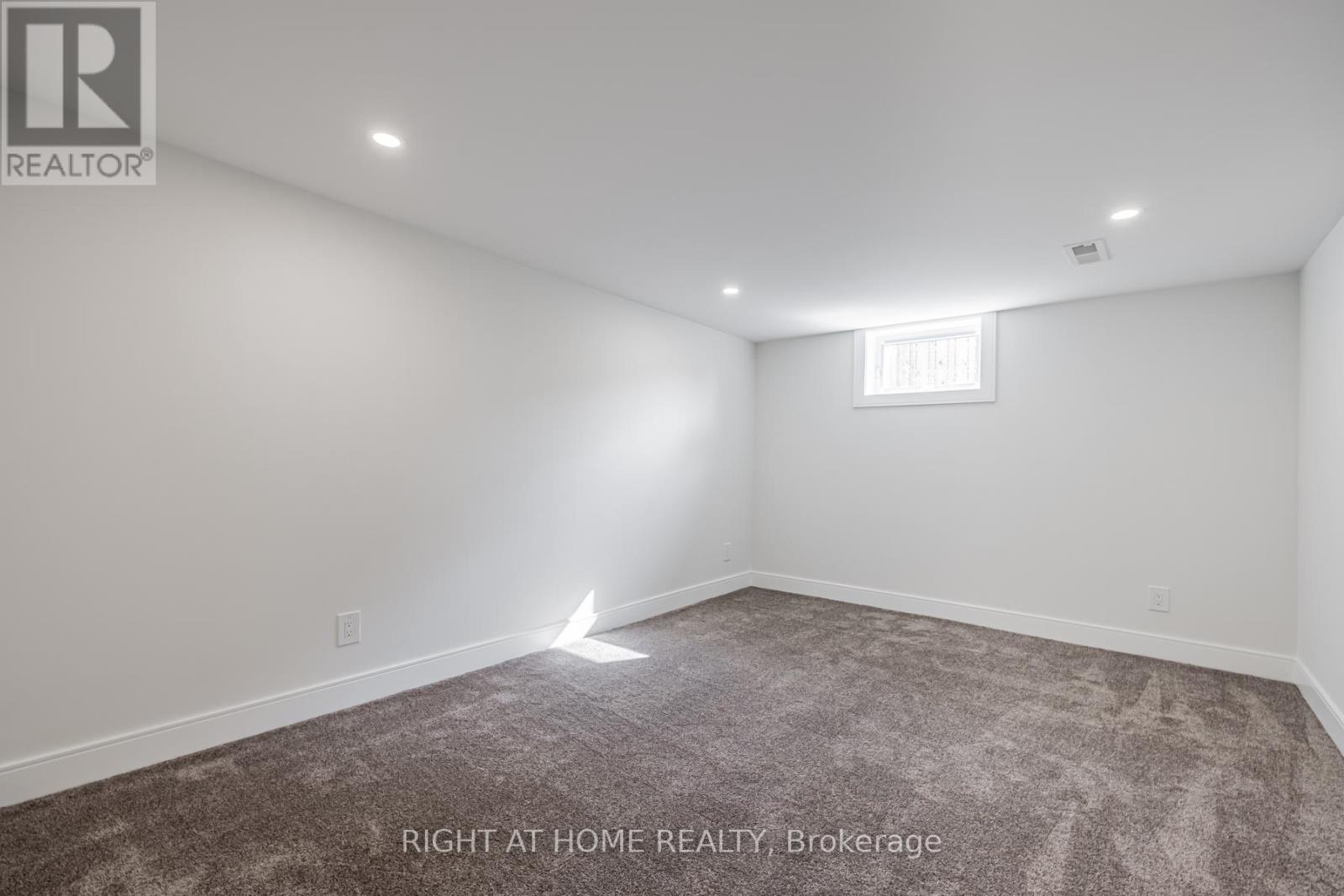 690 Hillman Crescent, Mississauga, Ontario  L4Y 2H9 - Photo 24 - W13805412