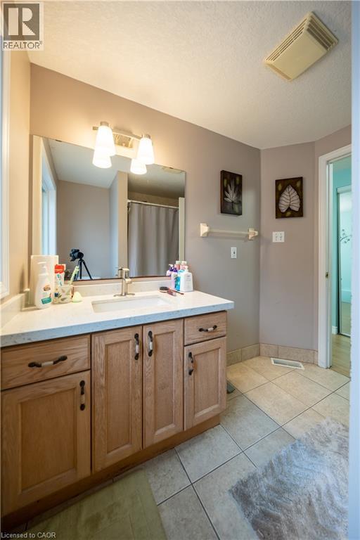 237 Grey Fox Drive, Kitchener, Ontario  N2E 3N7 - Photo 20 - 40864798