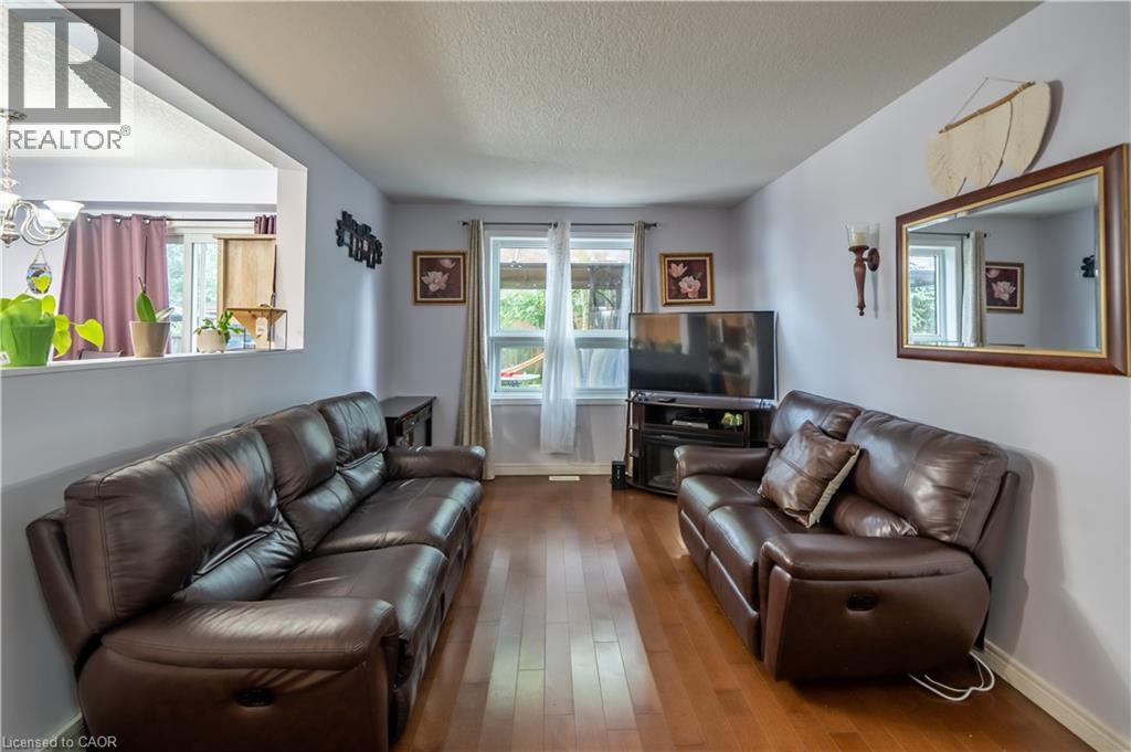 237 Grey Fox Drive, Kitchener, Ontario  N2E 3N7 - Photo 7 - 40864798