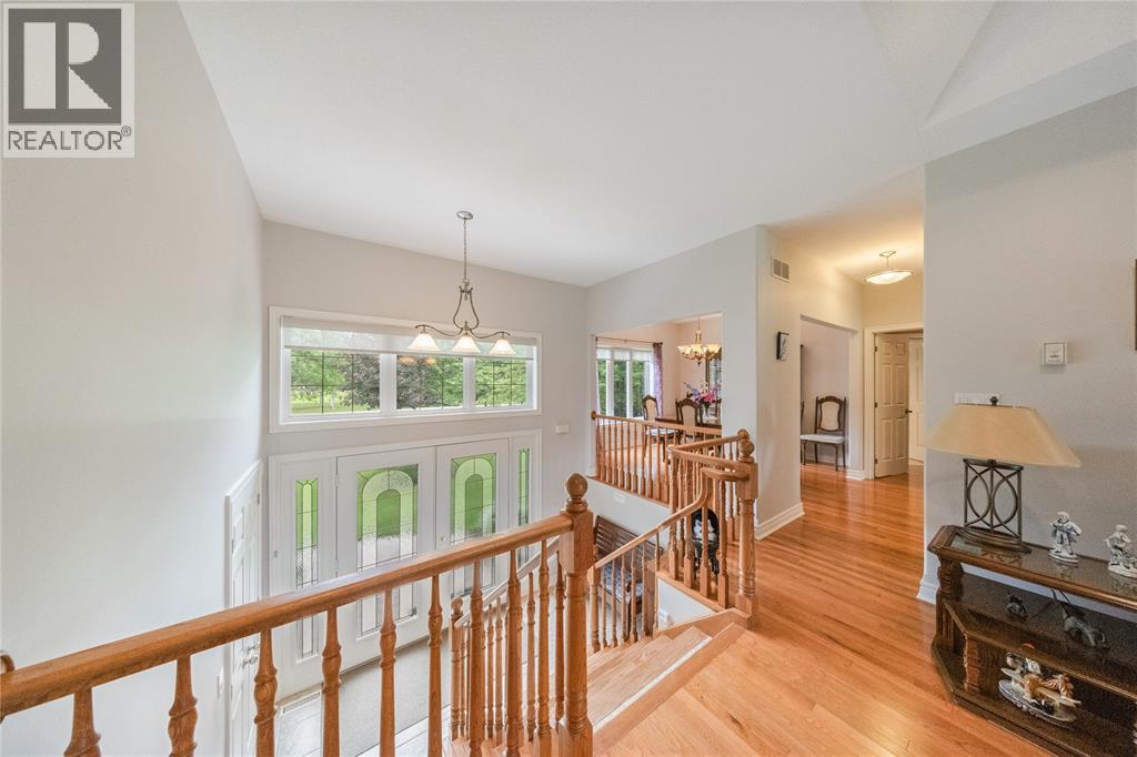 8766 Vance Drive, Lambton Shores, Ontario  N0N 1J7 - Photo 15 - 26022568