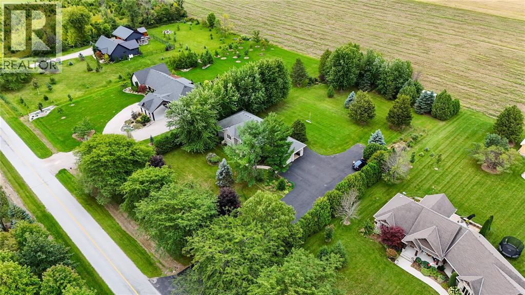 8766 Vance Drive, Lambton Shores, Ontario  N0N 1J7 - Photo 25 - 26022568