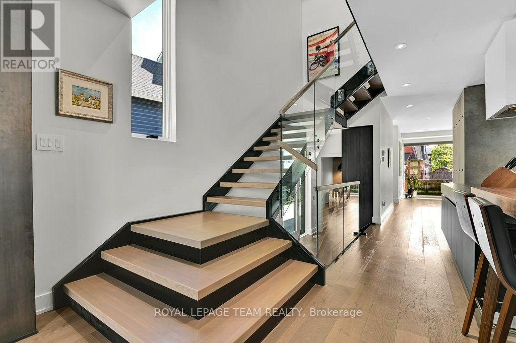353 Winston Avenue, Ottawa, Ontario  K2A 1Y6 - Photo 16 - X13805438