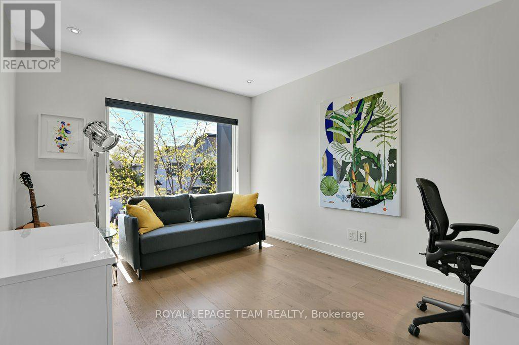 353 Winston Avenue, Ottawa, Ontario  K2A 1Y6 - Photo 25 - X13805438