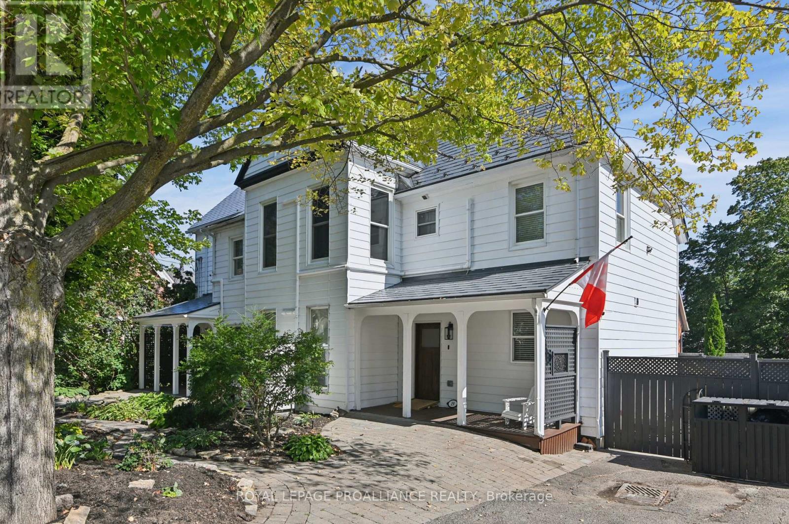 21 PINE STREET, Brockville, Ontario