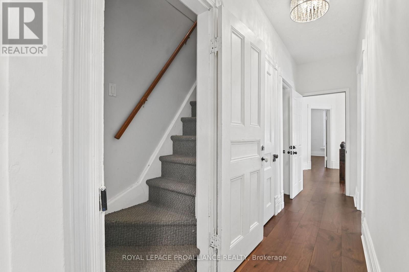 21 Pine Street, Brockville, Ontario  K6V 1E9 - Photo 32 - X13805462