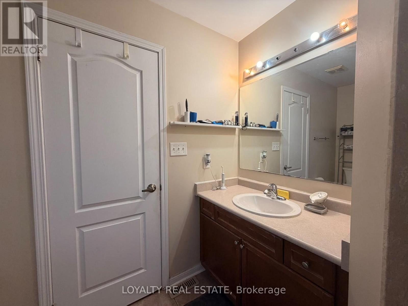 Unknown Address, ,    - Photo 16 - W13805456