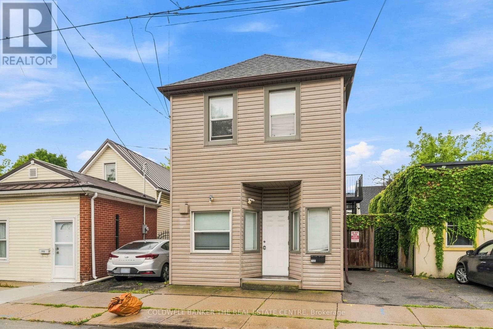 105 EMERSON STREET, Hamilton, Ontario