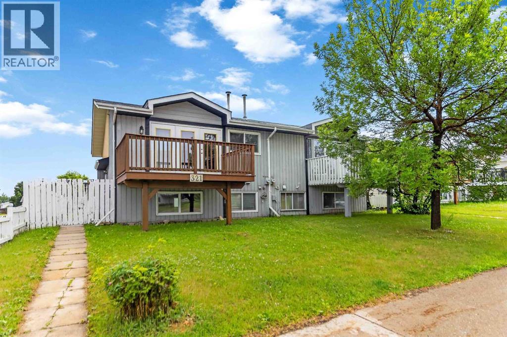 321 Ross Haven Drive, Fort Mcmurray, Alberta  T9H 3P2 - Photo 1 - A2346691