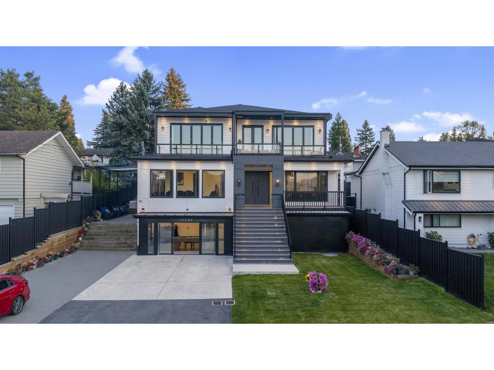 13390 112a Avenue, Surrey, British Columbia  V3R 2G5 - Photo 3 - R3165292