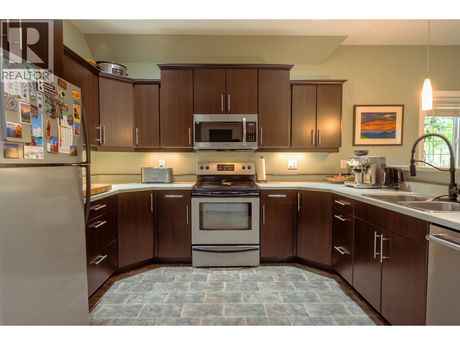 414 Beasley Street W, Nelson, British Columbia V1L 6G9 - Photo 12 - 10400912