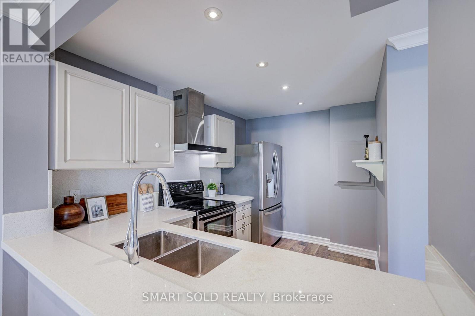 C20 - 108 Finch Avenue W, Toronto, Ontario  M2N 6W6 - Photo 12 - C13805480