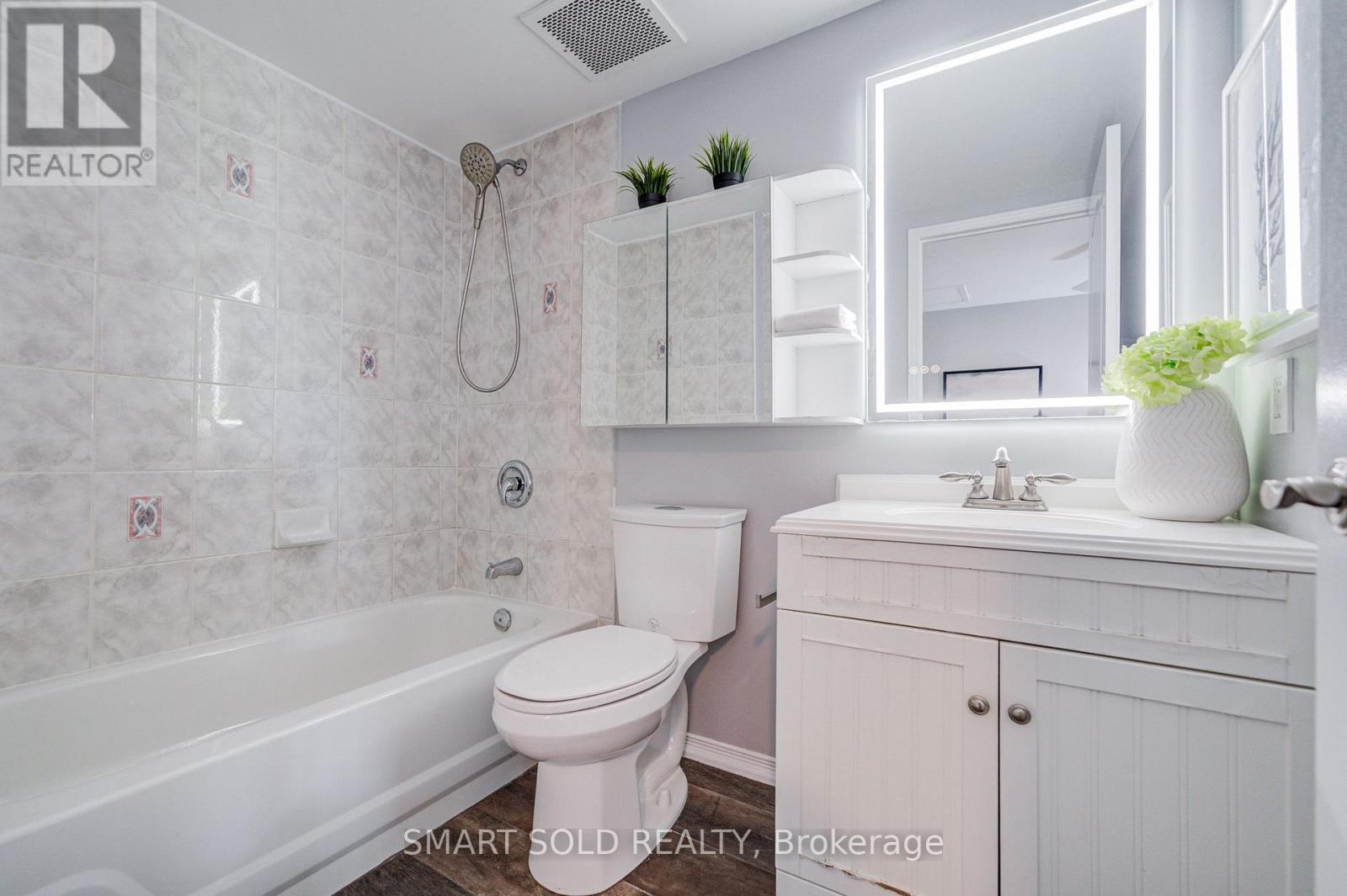 C20 - 108 Finch Avenue W, Toronto, Ontario  M2N 6W6 - Photo 20 - C13805480