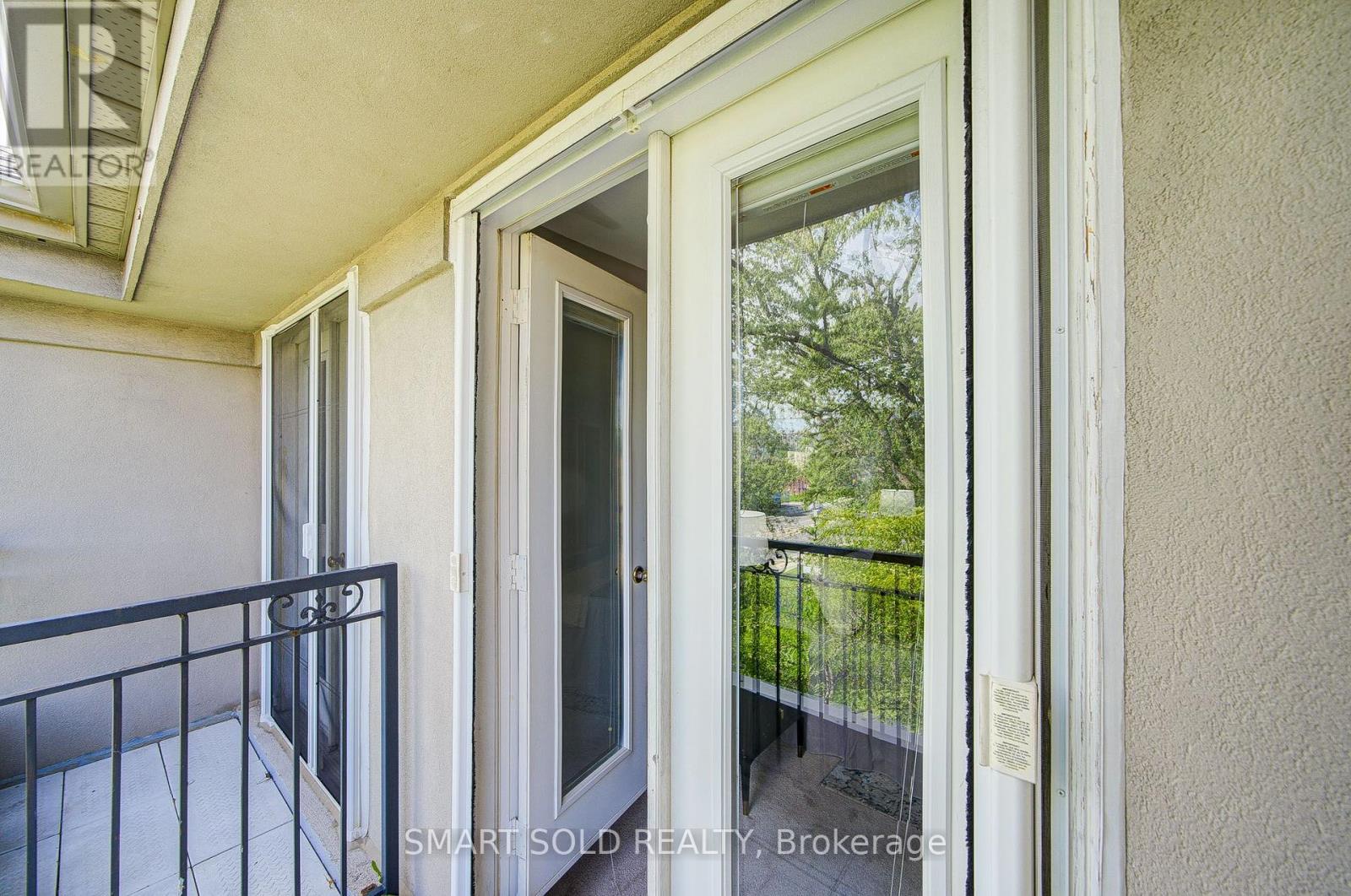 C20 - 108 Finch Avenue W, Toronto, Ontario  M2N 6W6 - Photo 21 - C13805480