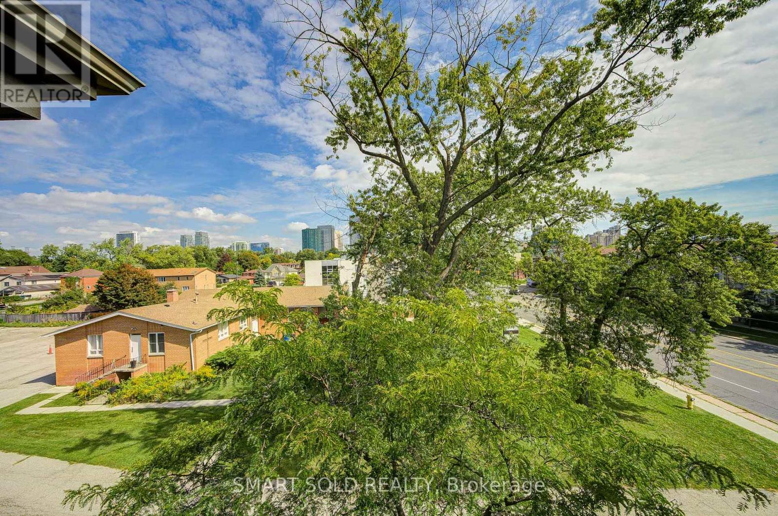 C20 - 108 Finch Avenue W, Toronto, Ontario  M2N 6W6 - Photo 26 - C13805480