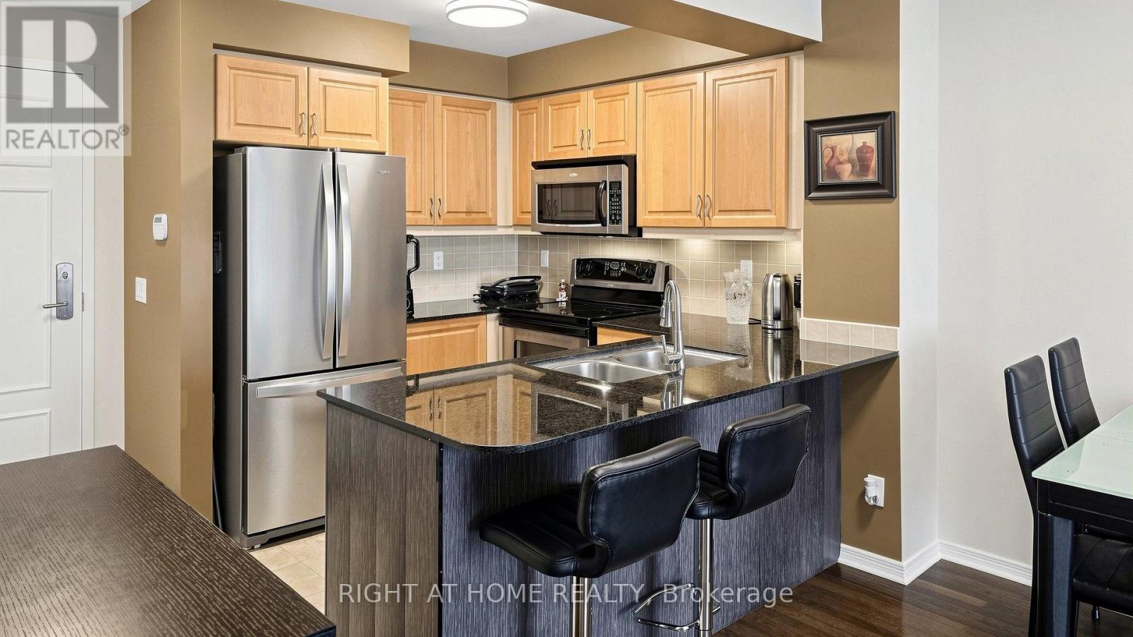 1103 - 330 Red Maple Road, Richmond Hill, Ontario  L4C 0T6 - Photo 10 - N13805468