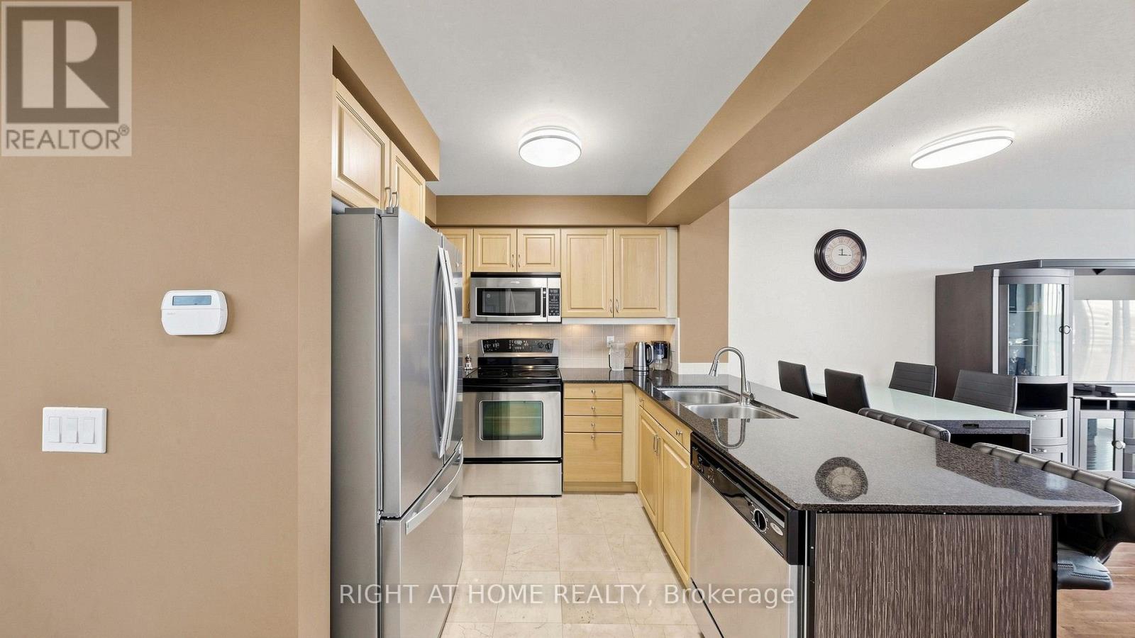 1103 - 330 Red Maple Road, Richmond Hill, Ontario  L4C 0T6 - Photo 12 - N13805468