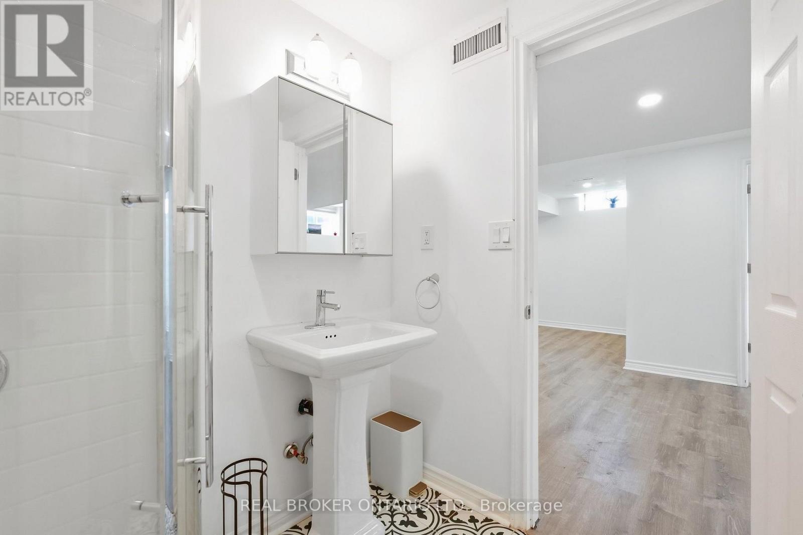 1 Burley Lane, Hamilton, Ontario  L9G 0G5 - Photo 40 - X13805478