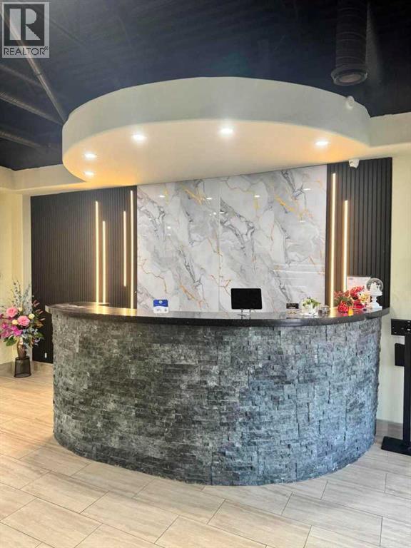 Business Retail Rental photo 3