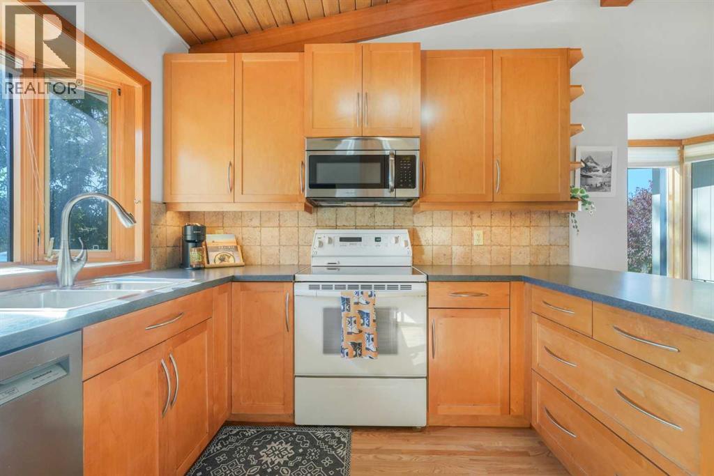 80 Westover Drive SW, Calgary, Alberta  T3C 2S6 - Photo 24 - A2346365