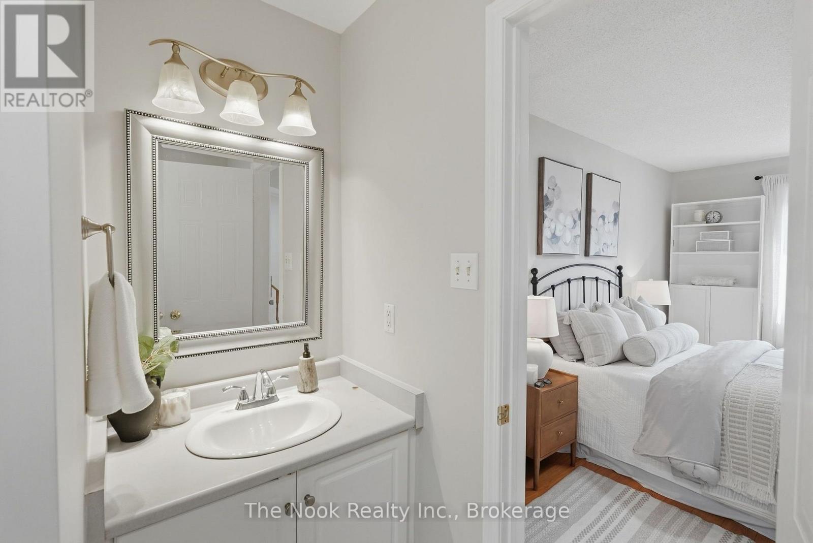 33 Aspen Park Way, Whitby, Ontario  L1N 9M6 - Photo 24 - E13802504