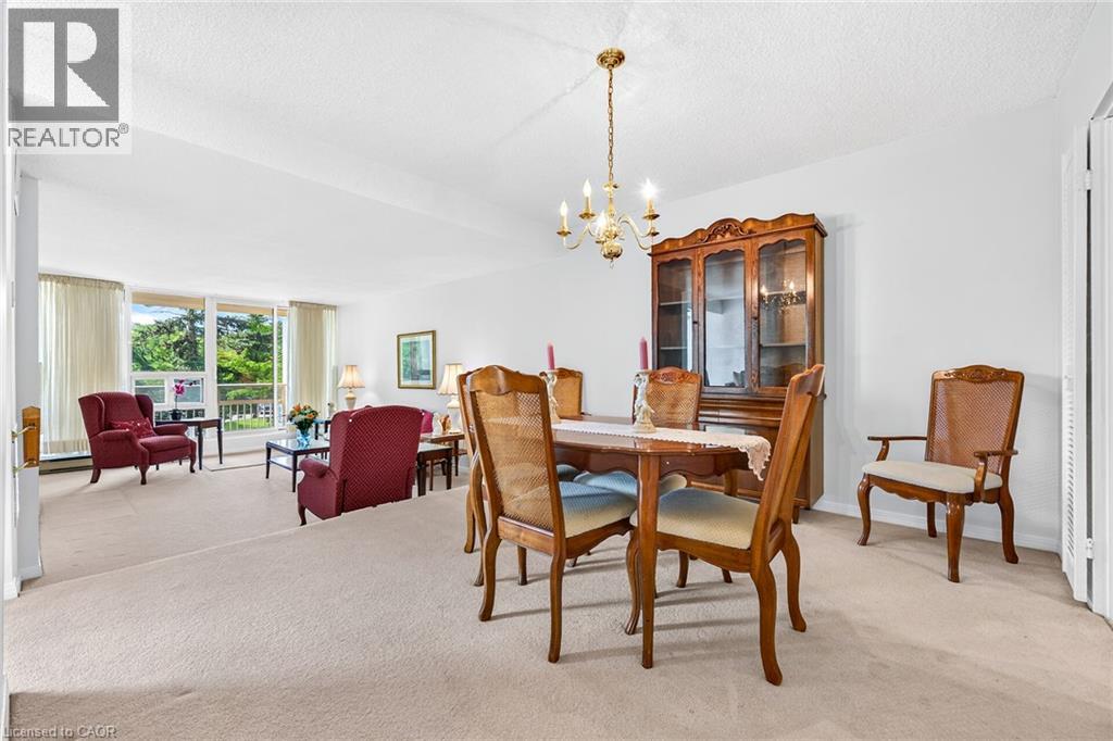 1359 White Oaks Boulevard Unit# 205, Oakville, Ontario  L6H 2R8 - Photo 7 - 40861995