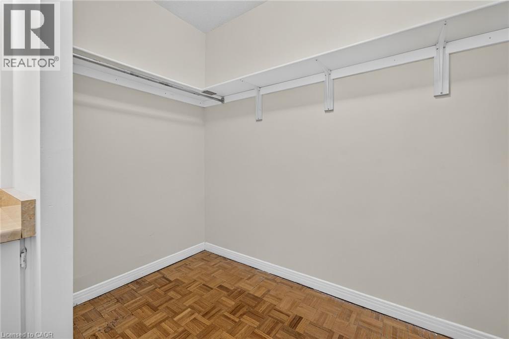 1359 White Oaks Boulevard Unit# 205, Oakville, Ontario  L6H 2R8 - Photo 20 - 40861995