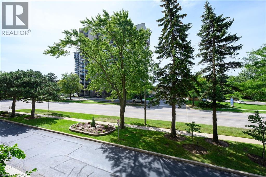 1359 White Oaks Boulevard Unit# 205, Oakville, Ontario  L6H 2R8 - Photo 11 - 40861995