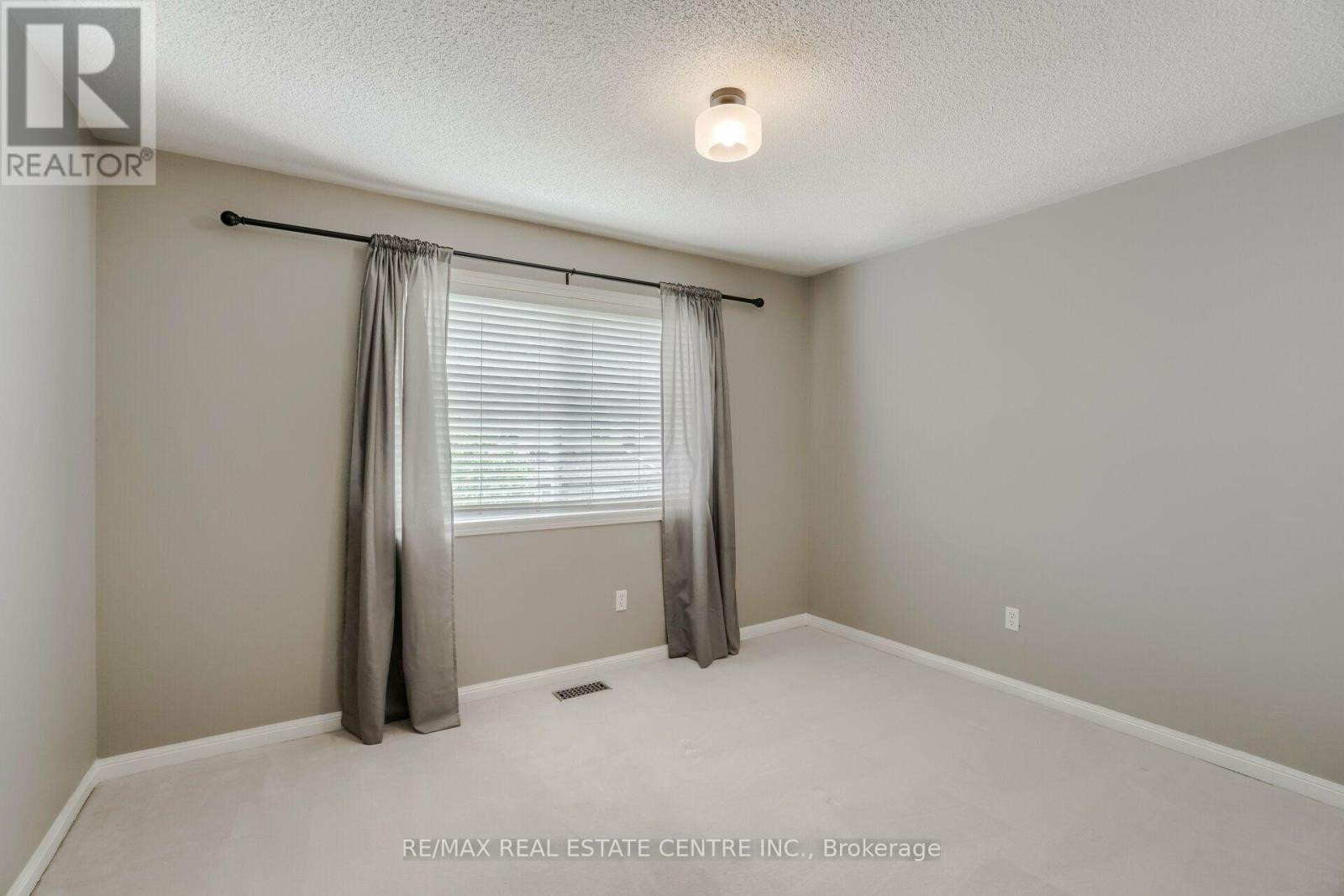 2298 Grand Oak Trail, Oakville, Ontario  L6M 4X2 - Photo 16 - W13768192
