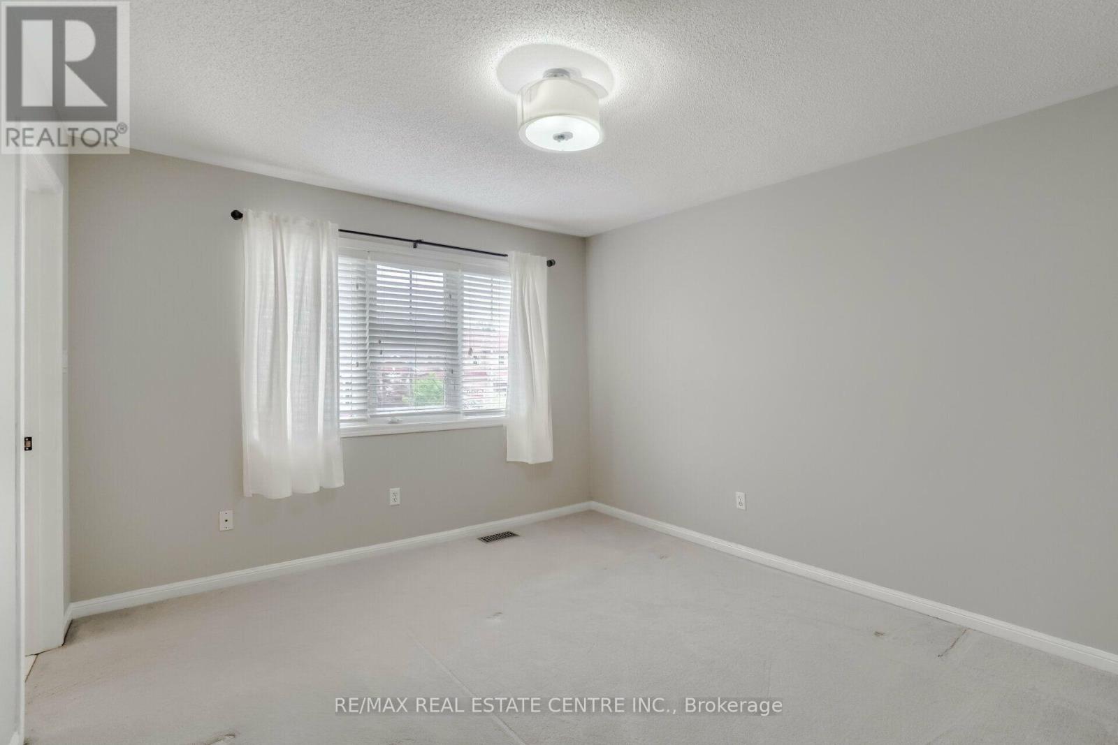2298 Grand Oak Trail, Oakville, Ontario  L6M 4X2 - Photo 14 - W13768192