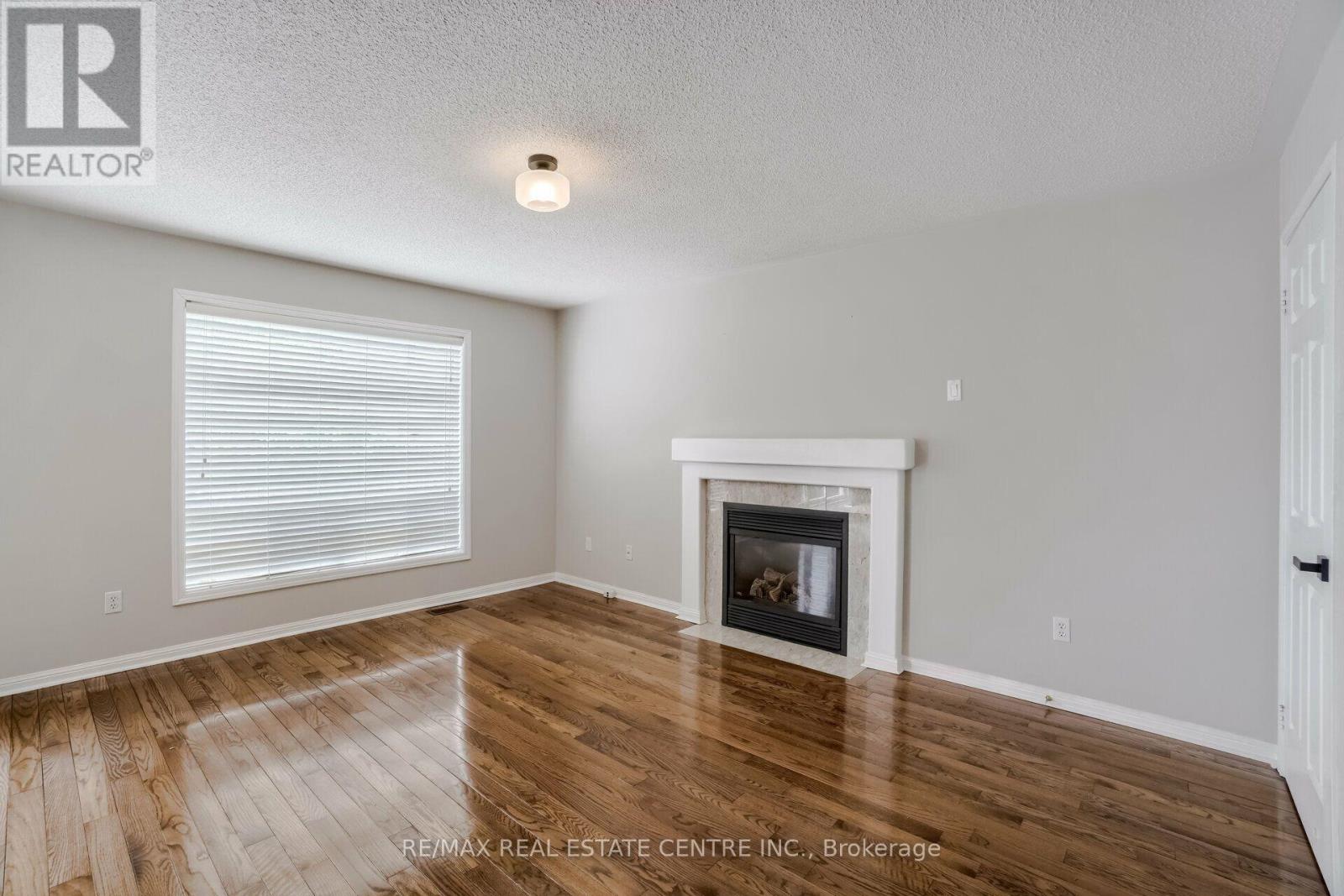 2298 Grand Oak Trail, Oakville, Ontario  L6M 4X2 - Photo 10 - W13768192