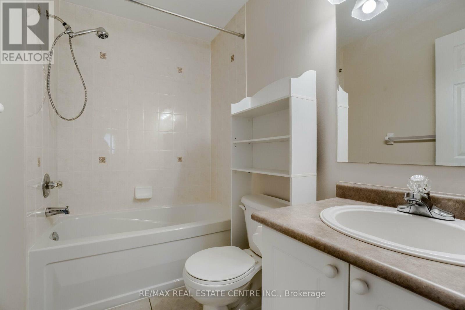 2298 Grand Oak Trail, Oakville, Ontario  L6M 4X2 - Photo 18 - W13768192