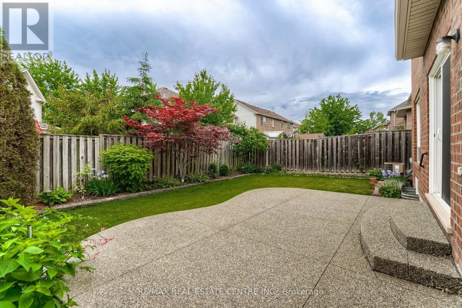 2298 Grand Oak Trail, Oakville, Ontario  L6M 4X2 - Photo 23 - W13768192