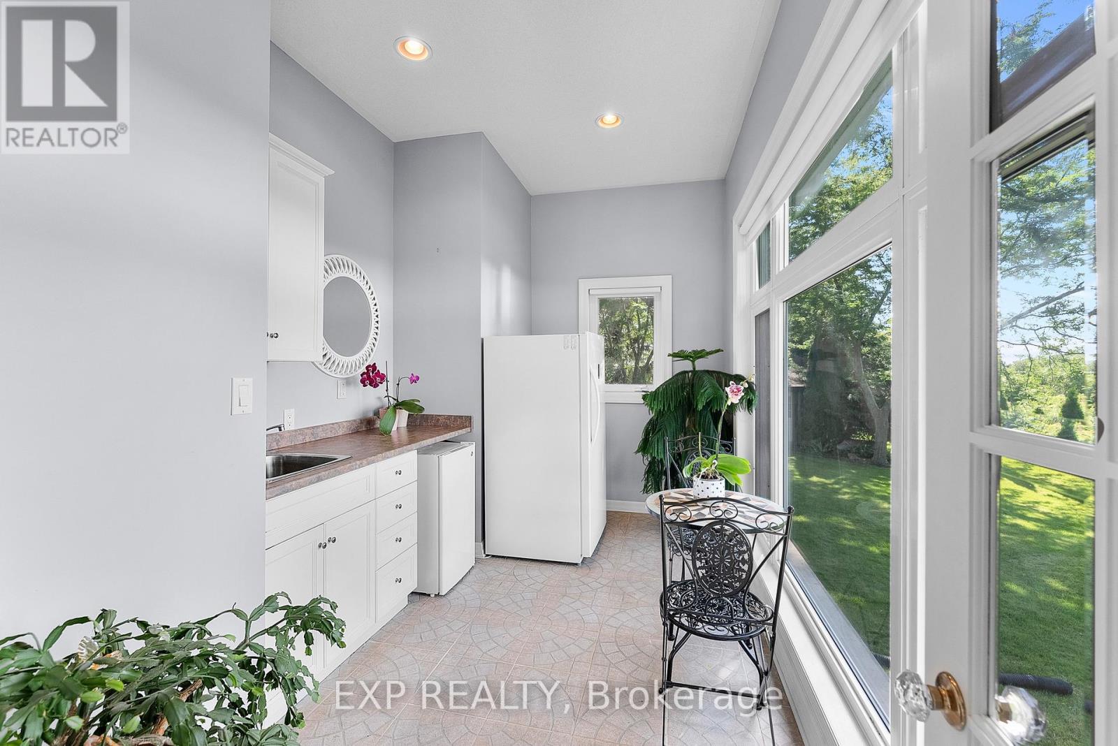 8113 Fatima Court, Niagara Falls, Ontario  L2H 2Y8 - Photo 23 - X13805444
